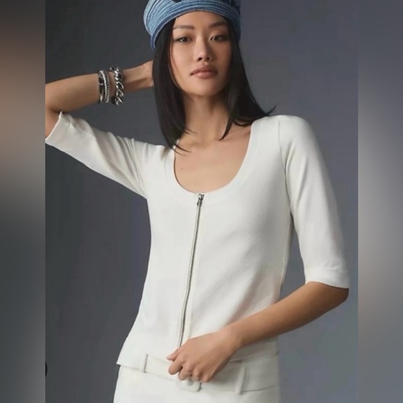 Maeve Tops - Maeve x Anthropologie White Zip Front Scoop Neck Top Size Medium.
